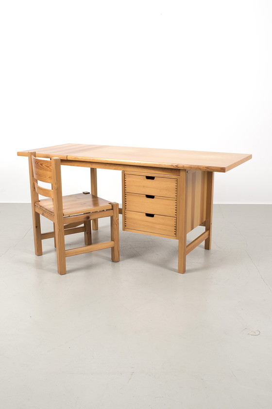 Image 1 of Pine wood desk