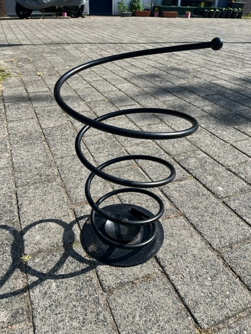 Wire steel umbrella stand