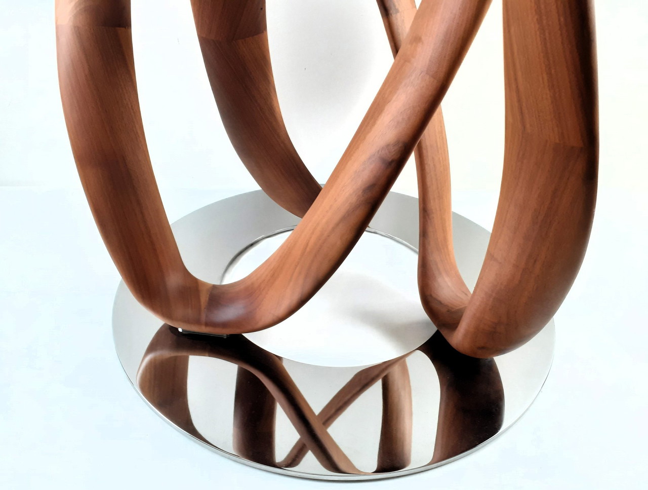Porada dining table Infinity by Stefano Bigi | €3,595 | Whoppah