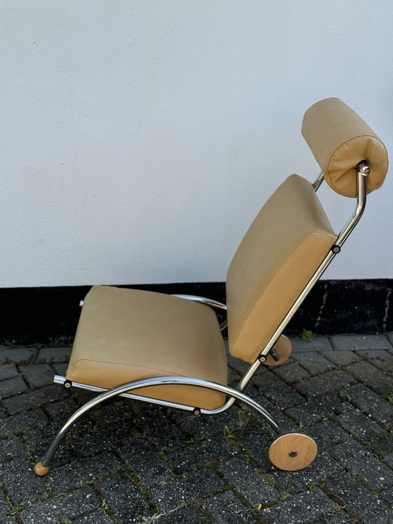 Image 1 of Memphis Style Relax Chair