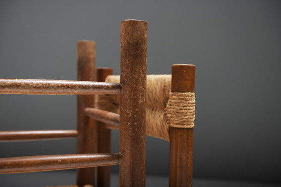 Image 1 of Les chaises Sentou sélectionnées par Charlotte Perriand