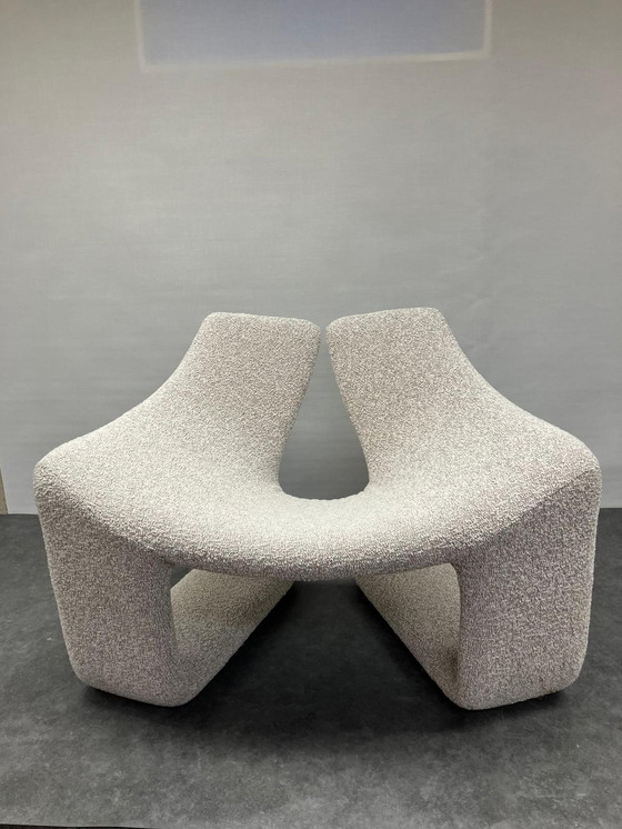 Image 1 of Zen Chair Kwok Hoi Chan