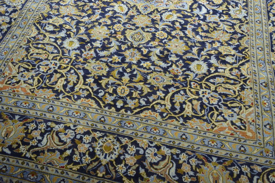 Image 1 of Hand-knotted Keshan oriental rug - 272 X 211 Cm