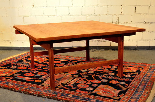 Design Hans Wegner Andr. Tuck* coffee table