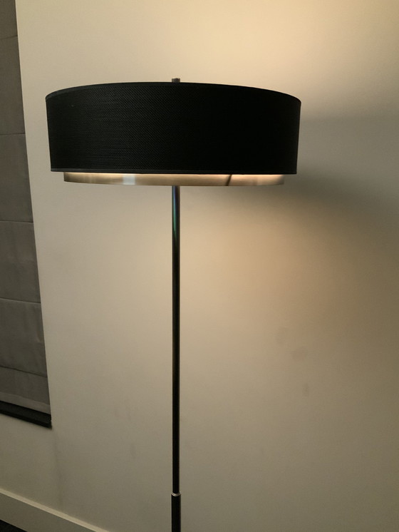 Image 1 of Estiluz Iris floor lamp by Leonardo Marelli