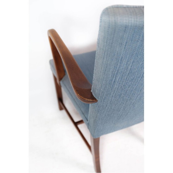 Image 1 of Vintage armchair in mahogany and upholstered with light blue fabric by Fritz Hansen