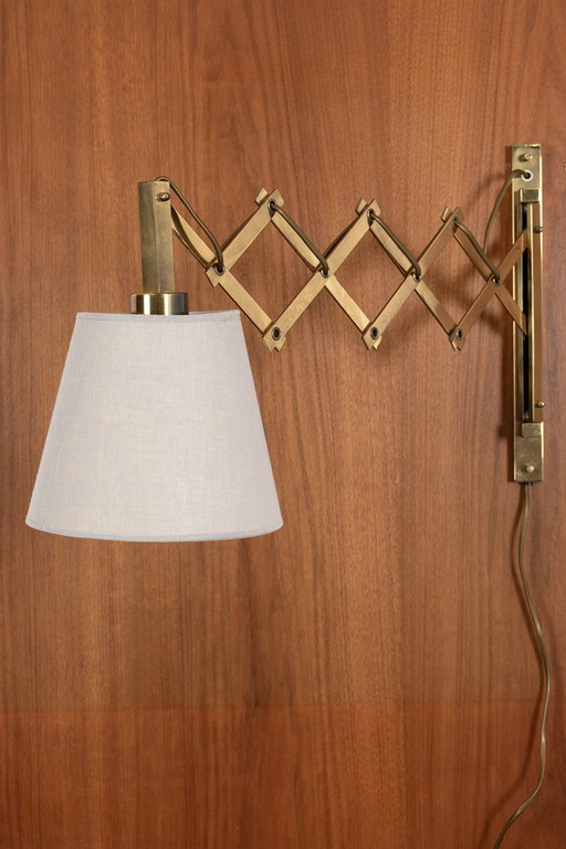 Brass scissor lamp
