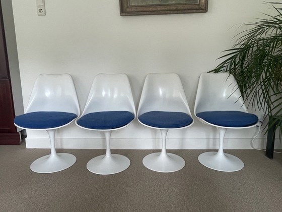 Image 1 of 4x Knoll Eero Saarinen Tulip chair