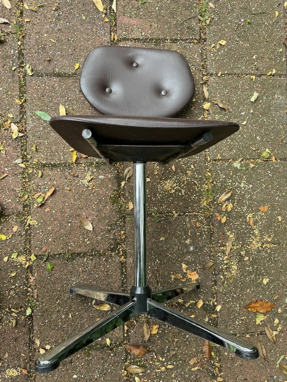 Image 1 of Sedia girevole vintage anni '60 cromata/similpelle