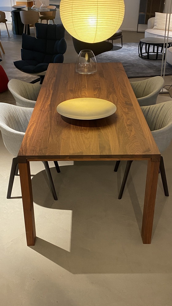 Image 1 of Arco Essenza Table