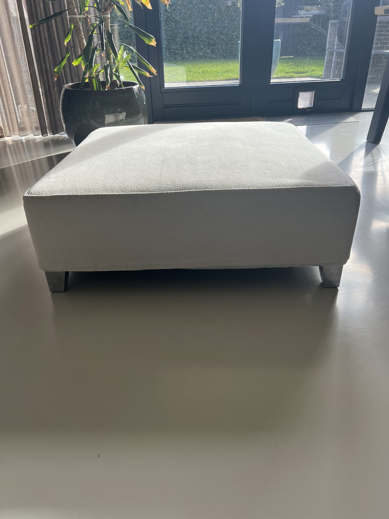 Flexform footstool