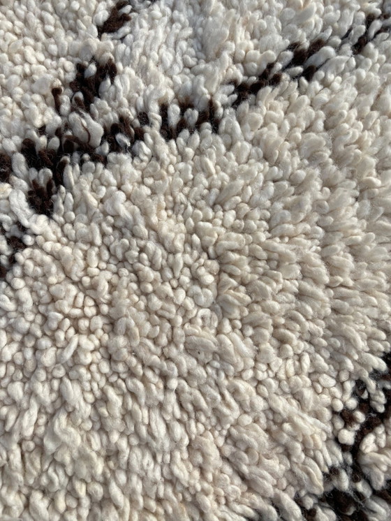 Image 1 of White Handwoven Moroccan Wool Rug