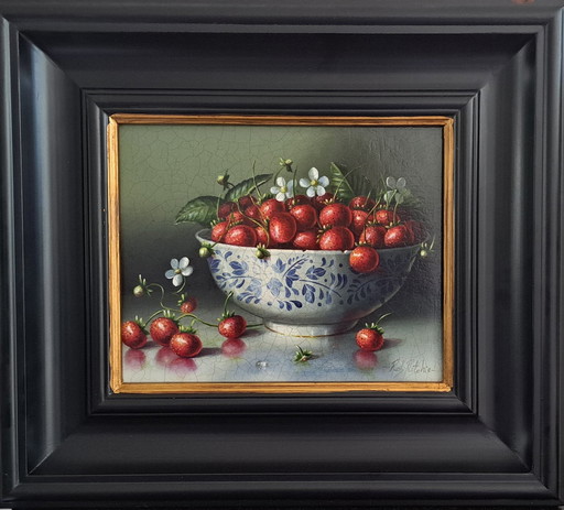 Wild Strawberries In Bowl By Rob Ritchie