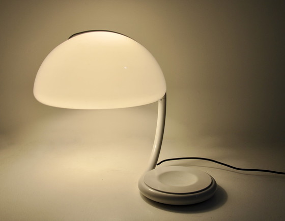 Image 1 of Lampe de table Serpente blanche par Elio Martinelli pour Martinelli Luce, 1960s