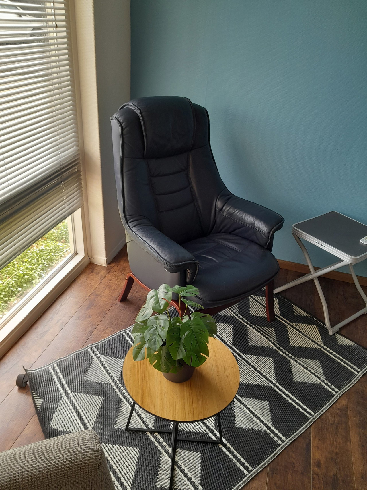 Poang Sim Rig Reddit Ikea Poang Ikea Poang Retired Cushions Red