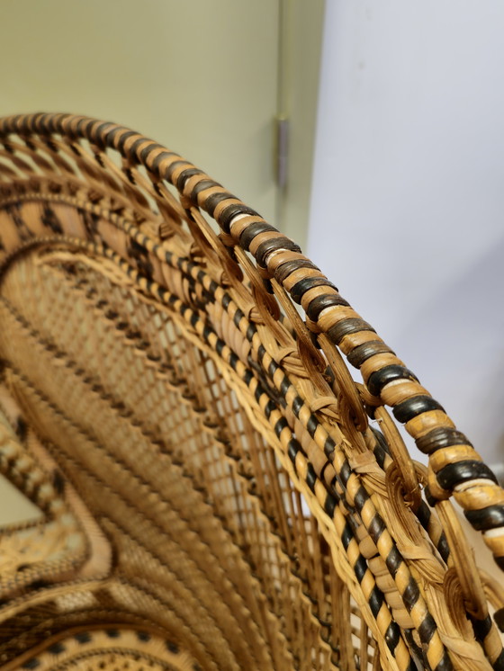 Image 1 of Chaise Vintage Peacock Emmanuelle Chaise Peacock Chaise en rotin