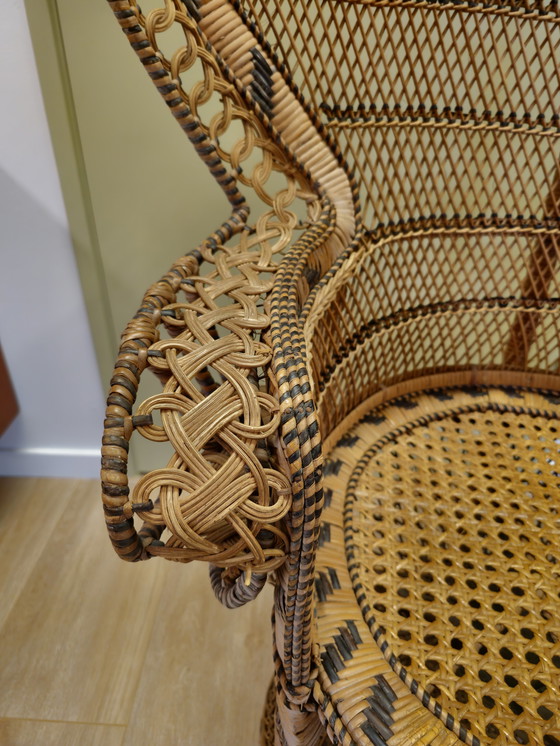 Image 1 of Chaise Vintage Peacock Emmanuelle Chaise Peacock Chaise en rotin
