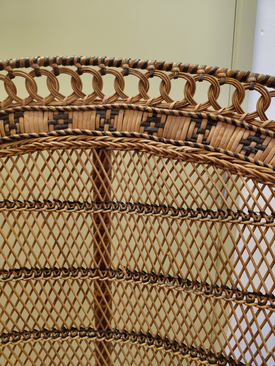 Image 1 of Chaise Vintage Peacock Emmanuelle Chaise Peacock Chaise en rotin