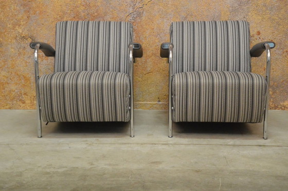 Image 1 of Two Leolux Scylla armchairs combination fabric and leather