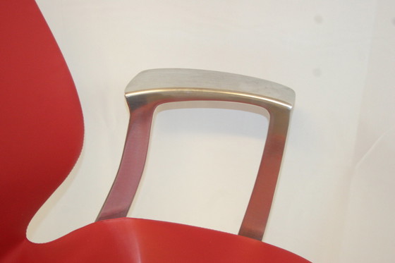 Image 1 of 2 chaises de conférence en cuir de luxe Kinnarps Monrou