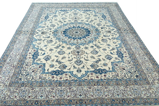 Hand-knotted Nain 9 La Oriental Rug With Silk - 390 X 298 Cm