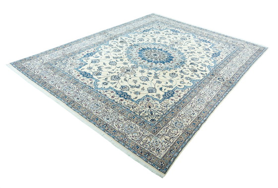 Image 1 of Hand-knotted Nain 9 La Oriental Rug With Silk - 390 X 298 Cm