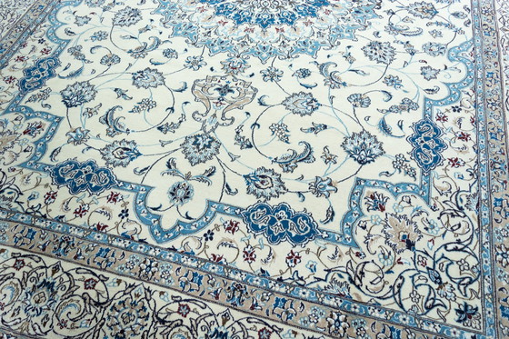 Image 1 of Hand-knotted Nain 9 La Oriental Rug With Silk - 390 X 298 Cm