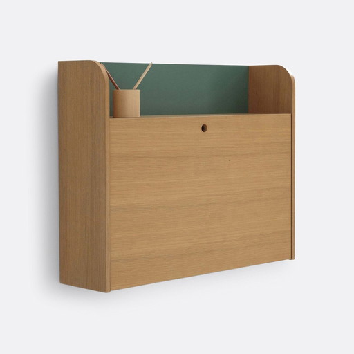 Beautiful And Practical Wall Desk