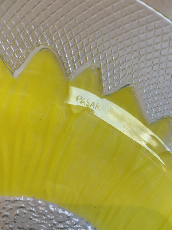 Image 1 of 7X Glass Plates With Yellow Flower From Pasari Made In Indonesia