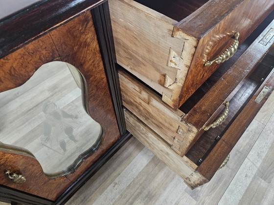 Image 1 of Large Art Decò Sideboard In Mahogany Burl With Maple Inlays