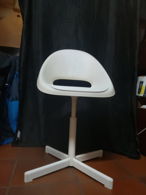 1× Ikea chair