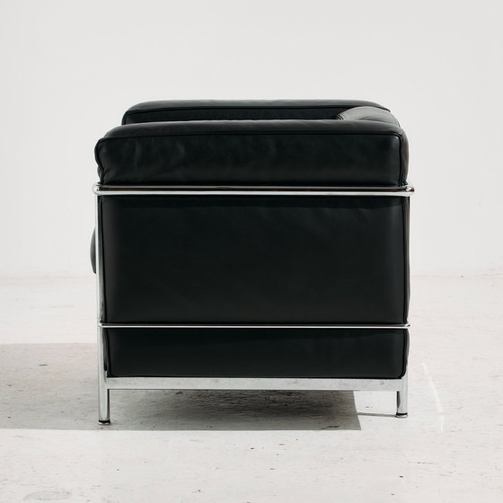 Image 1 of Poltrona Lc2 di Le Corbusier, Pierre Jeanneret e Charlotte Perriand per Cassina