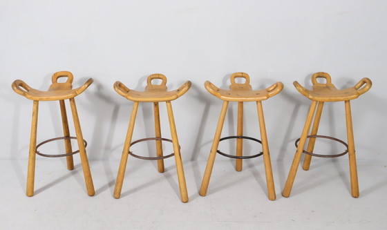 Image 1 of 4x Brutalist bar stools, model 'Marbella' by Sergio Rodrigues, beech, metal, 1970s, Spain