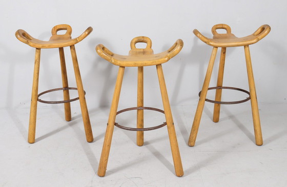 Image 1 of 4x Brutalist bar stools, model 'Marbella' by Sergio Rodrigues, beech, metal, 1970s, Spain