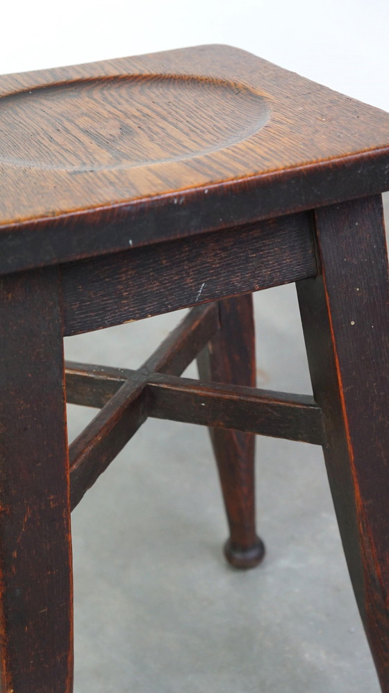 Image 1 of English oak stool/ stool with a touch of art nouveau style, 54 cm high