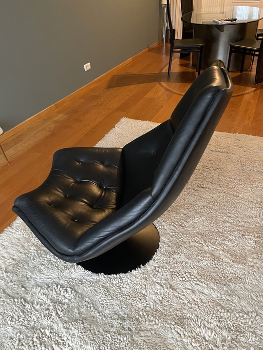 Artifort Swivel Armchair Black Leather