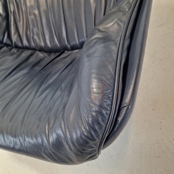 Image 1 of Vintage F518 chair in wood and leather by Geoffrey Harcourt for Artifort, 1970