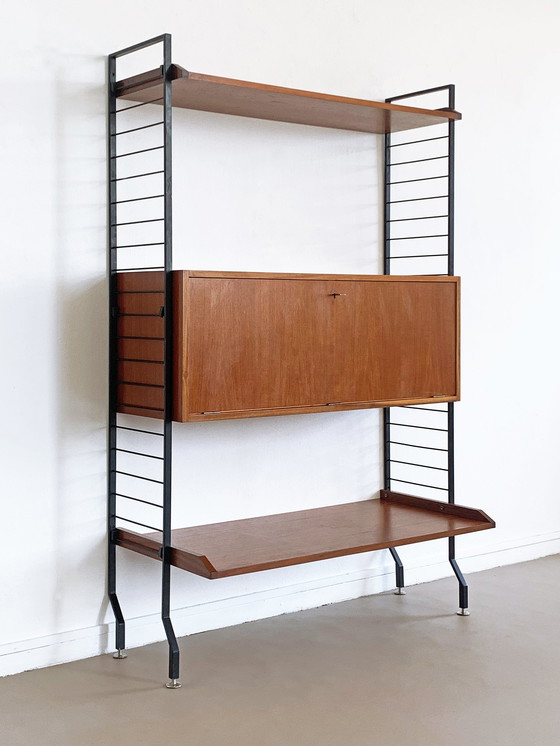 Image 1 of Armoire murale Vintage Combineurop