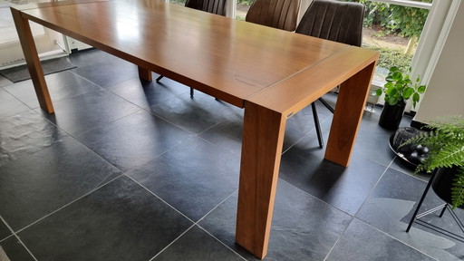 Bert Plantagie dining table