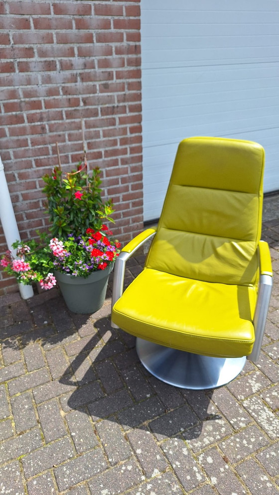 Image 1 of Topform swivel chair model Vita