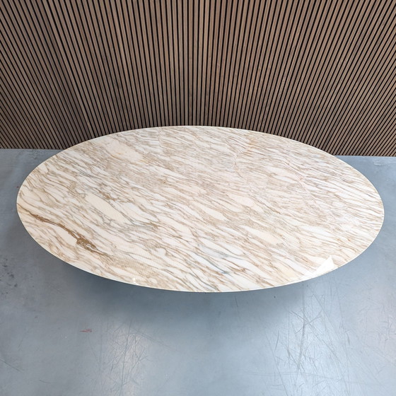 Image 1 of Knoll Saarinen Table 244Cm Calacatta (Oval)