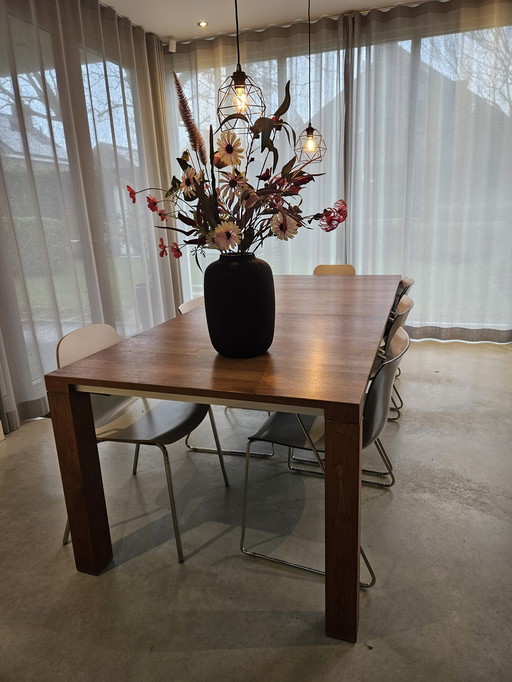 Leolux Dining Table 240X100 American Walnut