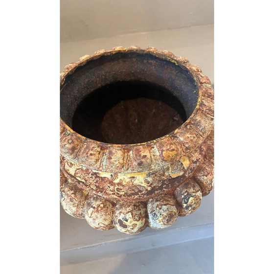Image 1 of Pair of vintage Medici vases