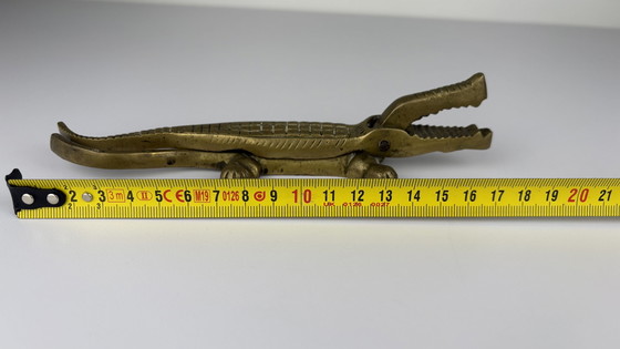 Image 1 of Schiaccianoci coccodrillo in ottone vintage (Wal)
