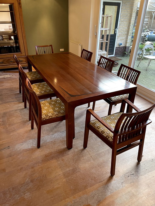 Art Deco dining area