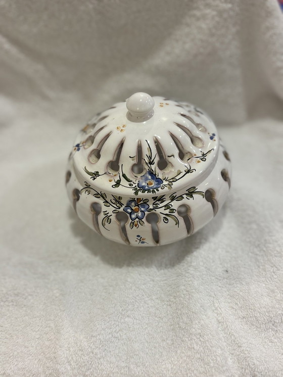 Image 1 of Vaso di Moustiers