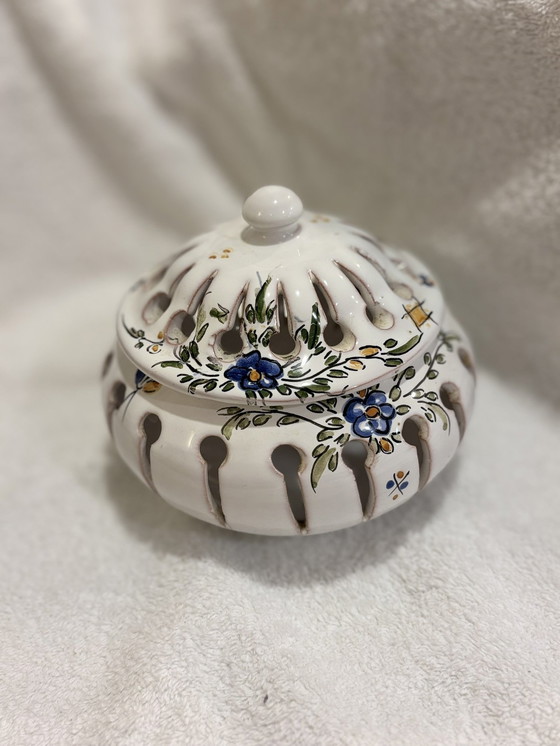 Image 1 of Vaso di Moustiers