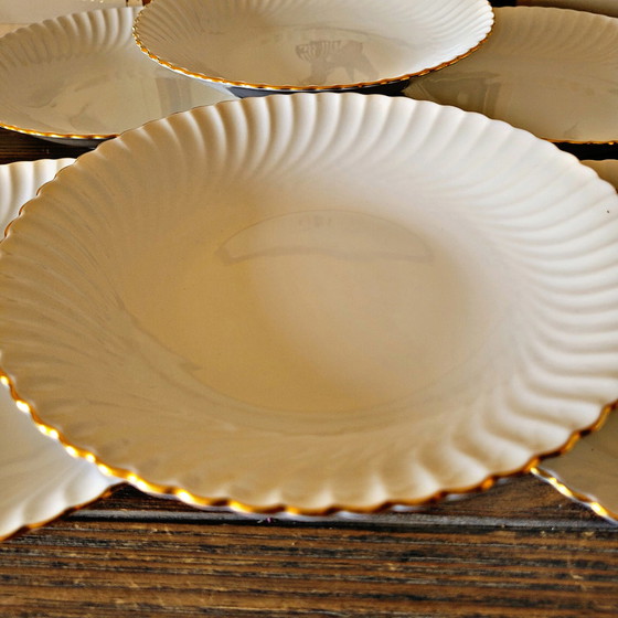 Image 1 of Assiettes creuses 6 Kaiser modèle Jeannette en porcelaine, liseré doré et torsade