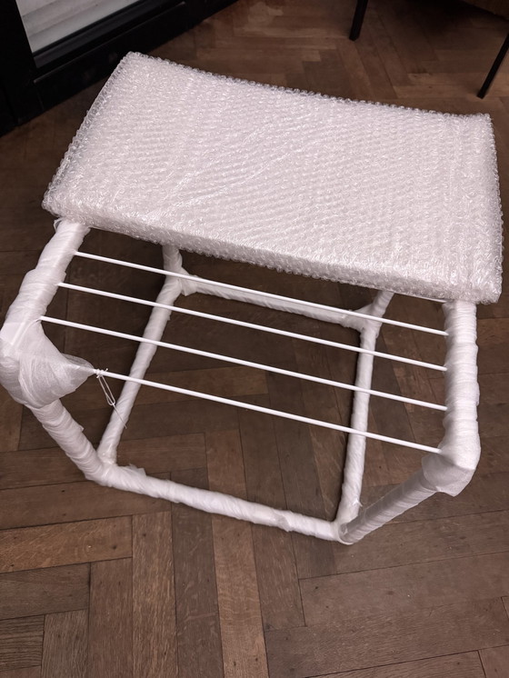 Image 1 of Tavolo portagiornali Serax Hang It Table in marmo bianco 