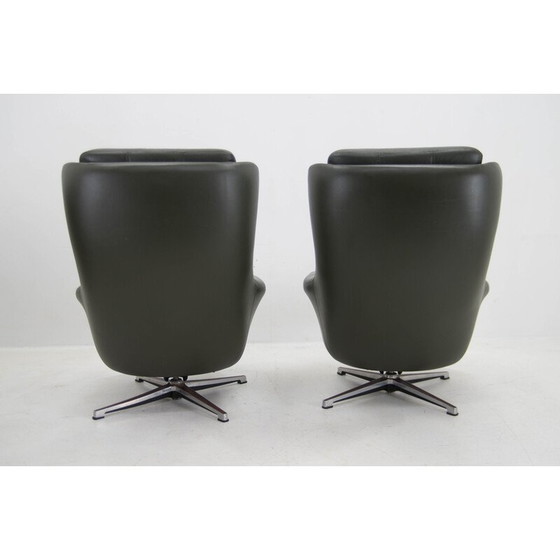 Image 1 of Pair of mid century swivel rocking leather armchairs, Finland 1970s